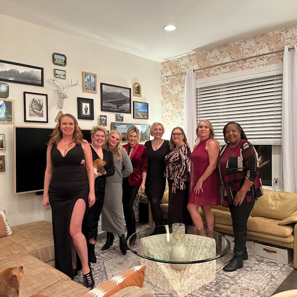 Meet your Posher, Christine - Picture 5 of 7